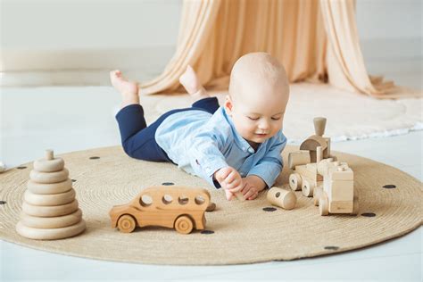 Bebekler İçin Doğru Oyuncak Seçimi Nasıl Yapılır?